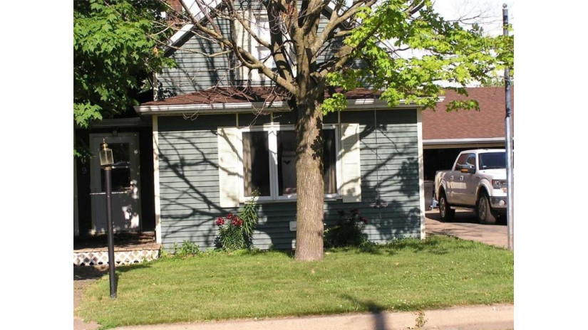 309 East 10th Street Ladysmith, WI 54848 by Weisenberger Realty Llc $99,900