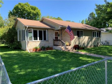 221 6th Avenue Avenue, Shell Lake, WI 54871