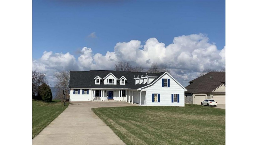 335 Lake Breeze Drive Stockbridge, WI 53014 by Acre Realty, Ltd. $498,000