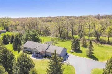 8897 Glory Lane, Amherst Junction, WI 54407-9569