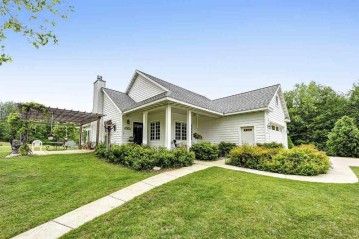 1817 Bonk Lane, Little Suamico, WI 54141