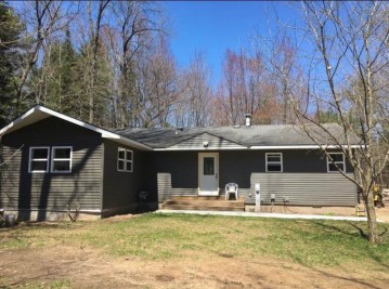 W6118 Lake Drive, Wescott, WI 54166