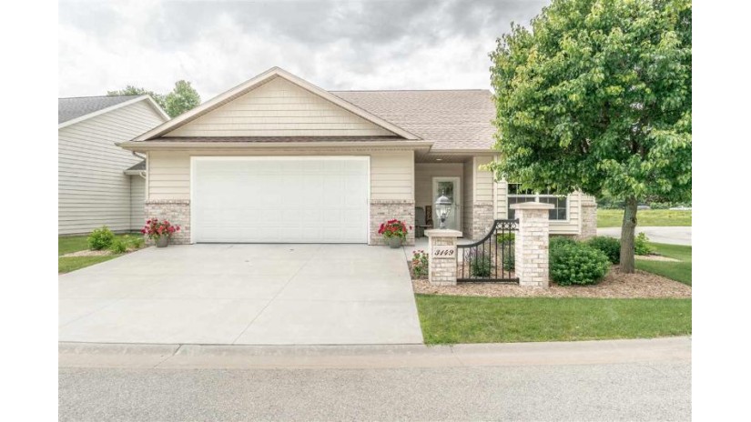 3149 W Ryegrass Drive Grand Chute, WI 54913 by Coldwell Banker Real Estate Group $269,900