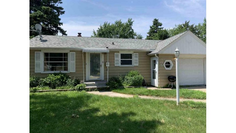 805 N Henry Street Green Bay, WI 54302 by Coldwell Banker Real Estate Group $119,900