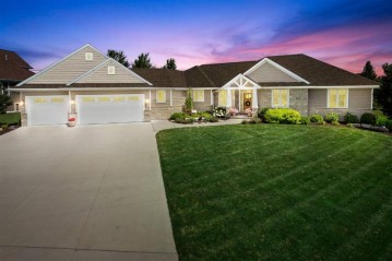 1294 S Sedona Circle, Hobart, WI 54155