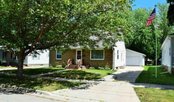 817 Nicolet Avenue, Green Bay, WI 54304-2403