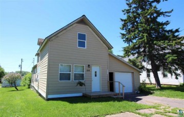 216 West Pine St, Washburn, WI 54891