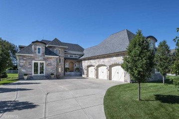 5855 Cobblestone Ln, Westport, WI 53597