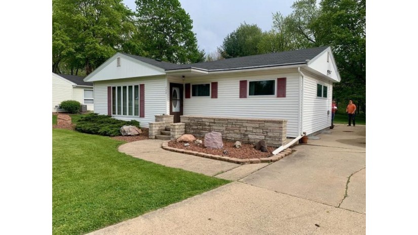 708 S Hill Rd Beloit, WI 53511 by Allen Realty, Inc $174,900