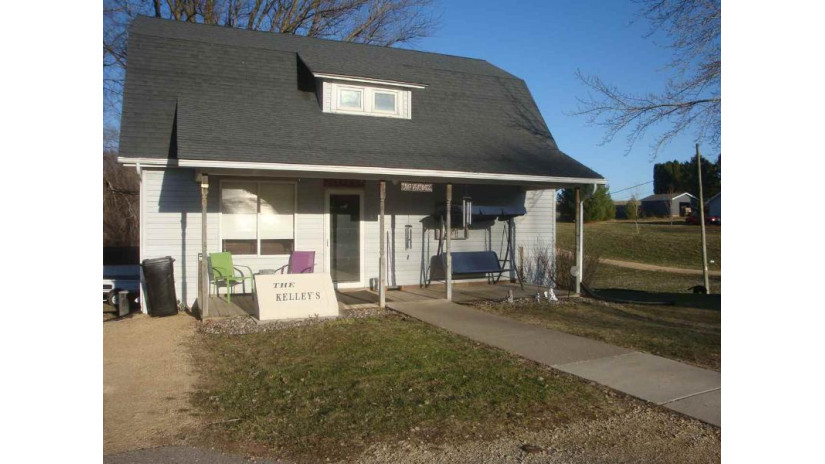 108 Bunker Hill St Tennyson, WI 53820 by Tim Slack Auction & Realty, Llc - Lancaster $109,000