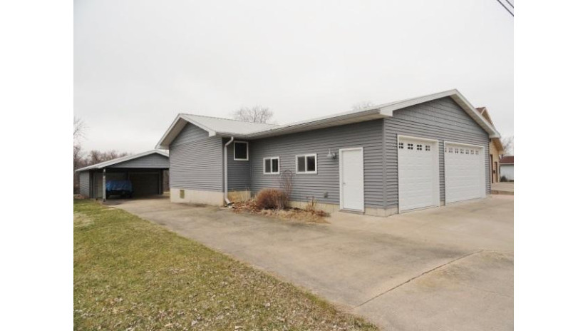 1302 Jack Oak Rd Cassville, WI 53806 by Realty Solutions $235,000