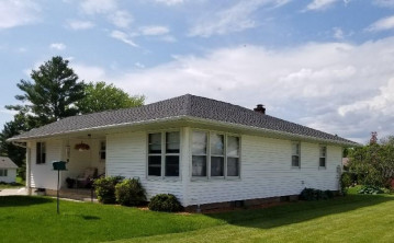 1073 W Hickory St, Lancaster, WI 53813