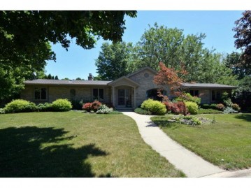 1217 Orchard Ln, Fort Atkinson, WI 53538