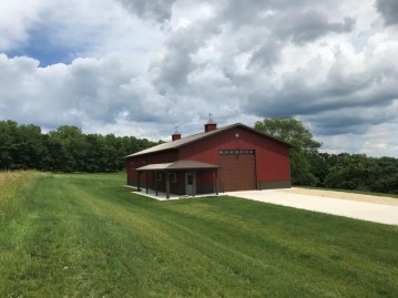 5661 Hwy 130, Clyde, WI 53533