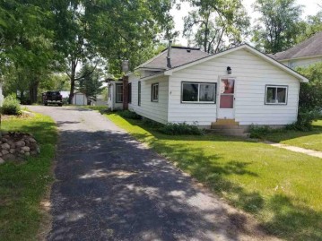 118 S Main St, Pardeeville, WI 53954