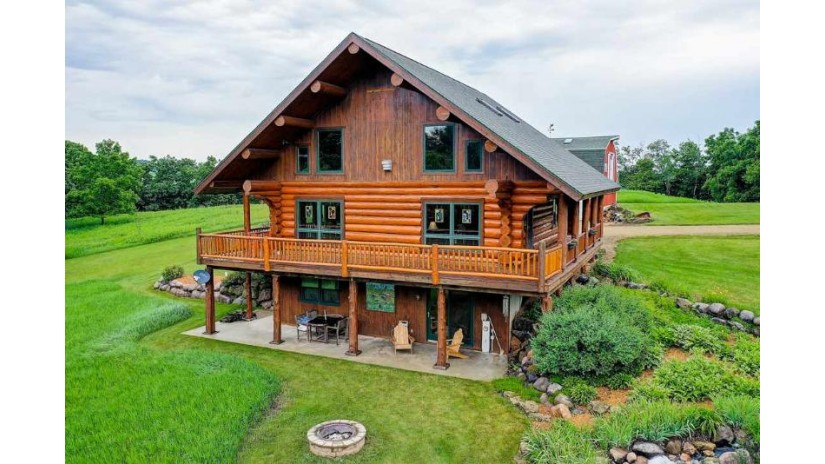 W9132 Sawmill Rd York, WI 53516 by Walker Real Estate, Llc $400,000