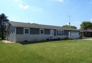 115 S Lincoln St, Cuba City, WI 53807