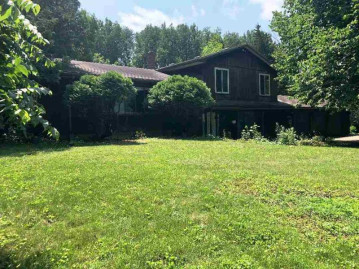 5432 Pine Rd, Berry, WI 53515