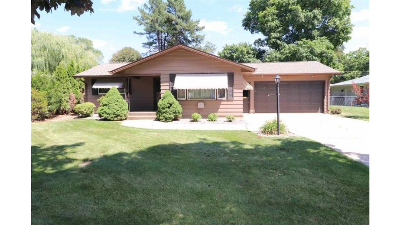 1010 N Martin Rd Janesville, WI 53545 by Shorewest Realtors $151,900