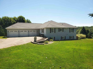 5614 N Kennedy Rd, Harmony, WI 53563