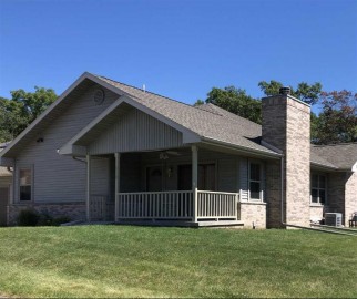 213 Whitneys Way, Edgerton, WI 53534