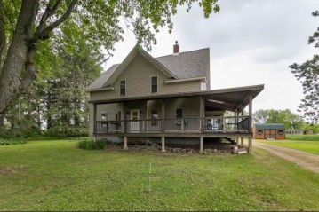 168834 School Rd, Hewitt, WI 54403