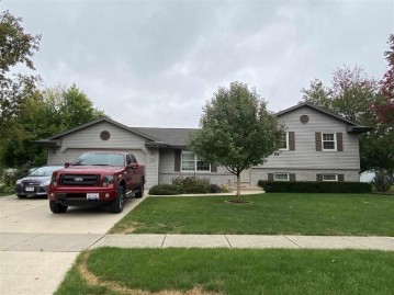 816 Sue Ln, Clinton, WI 53525-9115