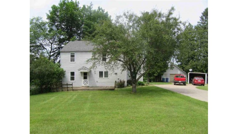 E614 Roosevelt Road Iola, WI 54945 by First Weber $157,000