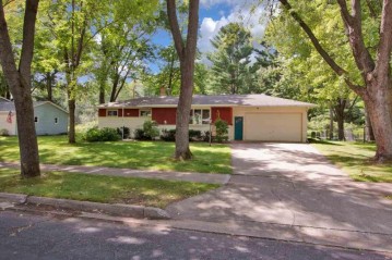 1471 4th Street, Port Edwards, WI 54469