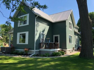 354 Washington St S, Oconto Falls, WI 54154