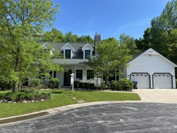 261 Turtle Hollow, Elkhart Lake, WI 53020