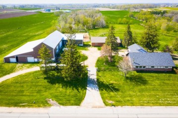 W3839 State Road 33, Hubbard, WI 53032