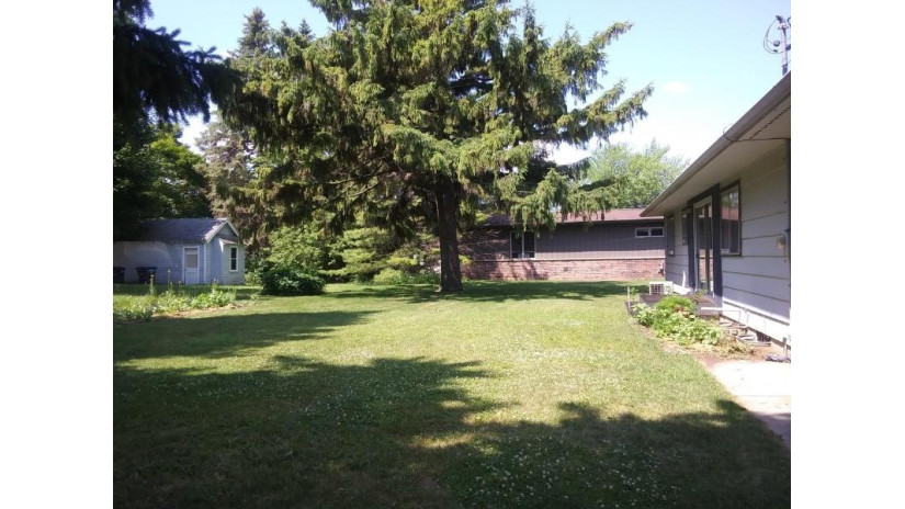 2105 S Memorial Pl Sheboygan, WI 53081 by Century 21 Moves $155,000