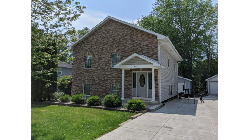 4225 Central Blvd Delavan, WI 53115 by Keefe Real Estate, Inc. $325,000