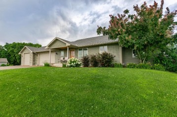 N13167 Primrose Rd, Trempealeau, WI 54661-8107