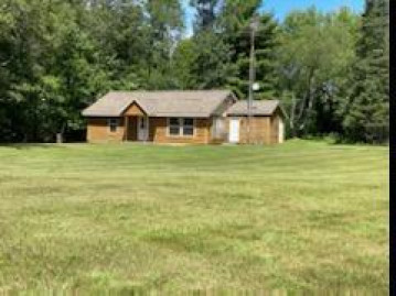 15978 Town Corner Lake Rd, Amberg, WI 54102