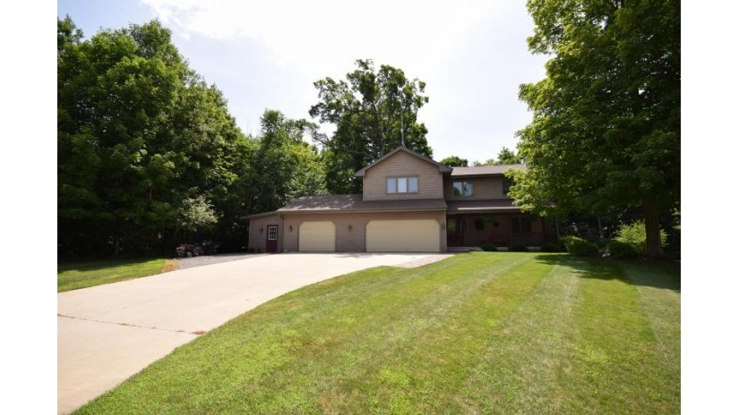 W2360 Timber Ridge Ct Auburn, WI 53010 by Emmer Real Estate Group $347,900