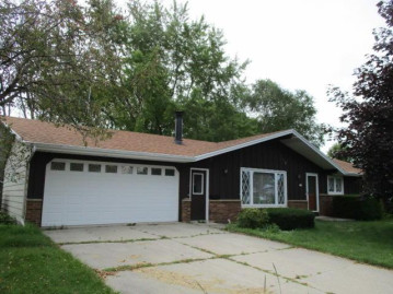 210 S 6th St, Cedar Grove, WI 53013-1603