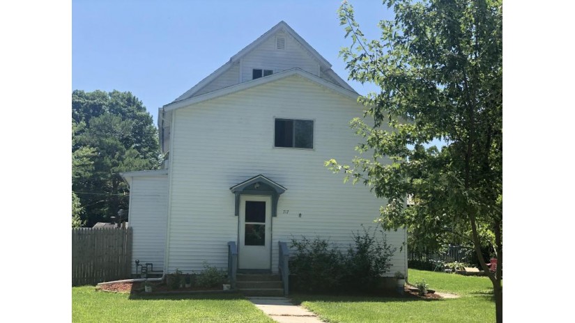 717 W 3rd St Waldo, WI 53093 by Century 21 Moves $117,900