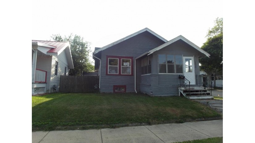 2620 Charles St Racine, WI 53402 by Berkshire Hathaway HomeServices Metro Realty $54,000