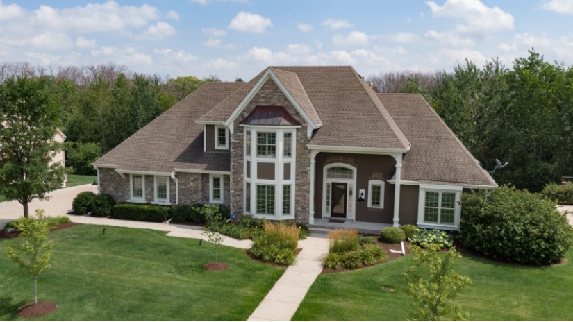 W207N5486 Carters Crossing Cir Menomonee Falls, WI 53051 by Shorewest Realtors $775,000