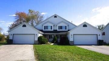 609 Foxmead Pl A/B, Waterford, WI 53185-4488