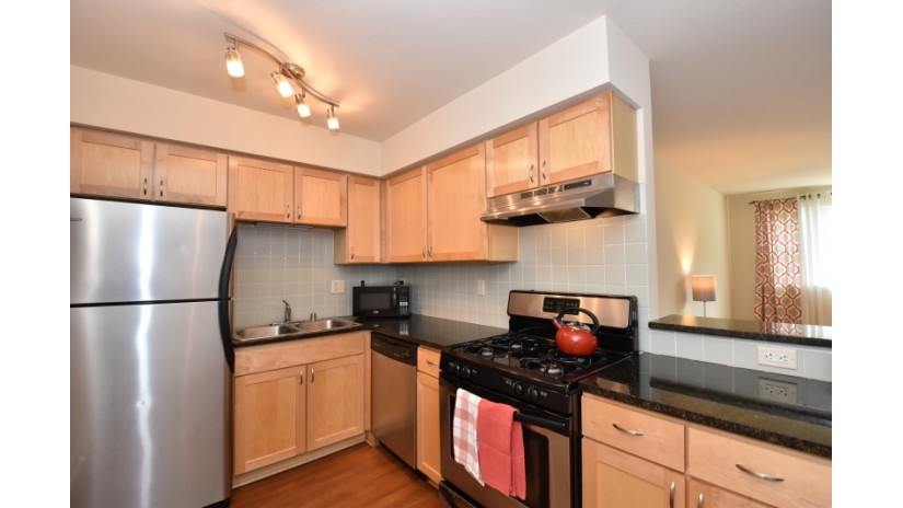2121 N Cambridge Ave 107 Milwaukee, WI 53202 by Shorewest Realtors $94,900