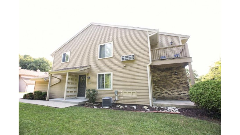 4638 S Woodland Dr Greenfield, WI 53220 by RE/MAX Realty Pros~Milwaukee $115,000