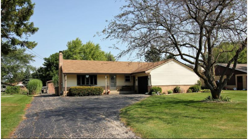 5510 85th St Pleasant Prairie, WI 53158 by Redefined Realty Advisors LLC $249,900