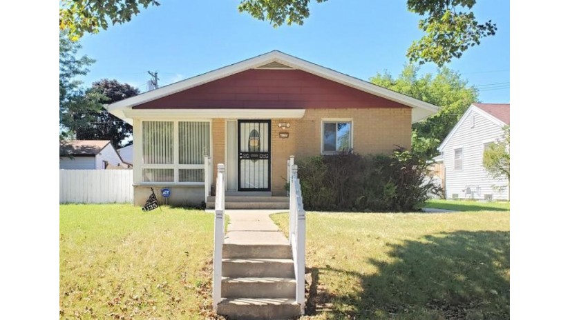 4135 N 69th St Milwaukee, WI 53216 by MAP Realty Group LLC $129,900