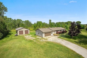 7580 Sunset Dr, Two Rivers, WI 54241