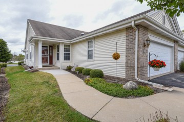 606 Maple Tree A, Waterford, WI 53185-2872