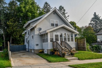 308 W Cady St, Watertown, WI 53094-7605