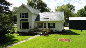 N6193 Oak Street, Arkansaw, WI 54721